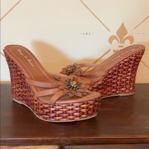 Basket weave platform wedge sandal